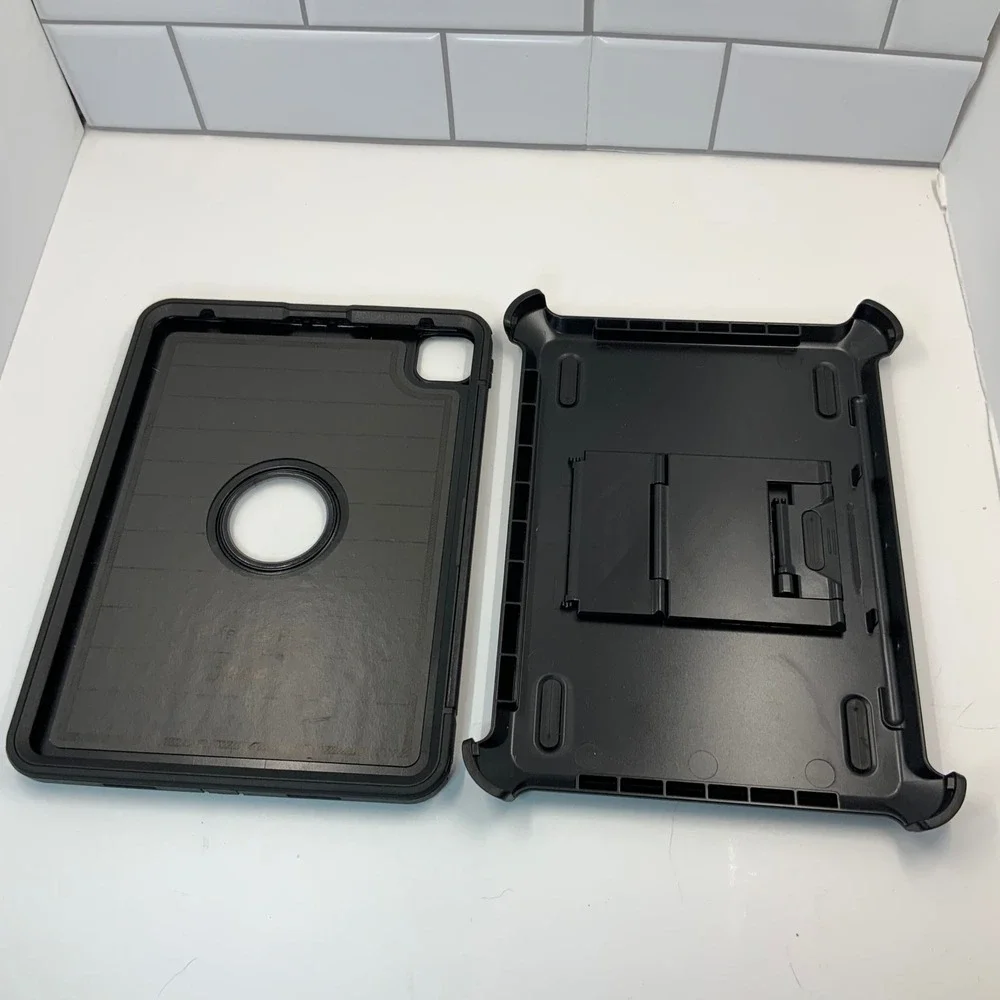 OtterBox Defender Pro iPad Case Black Rugged Protective‎ Cover with Kickstand